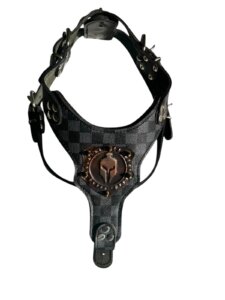 רתמות עור פרימיום לכלבים - אפור עם פונישר