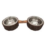 זוג קערה בתוך גזע עץ