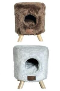 בית מחסה פרוותי בעיצוב יוקרתי – עם רגלי עץ